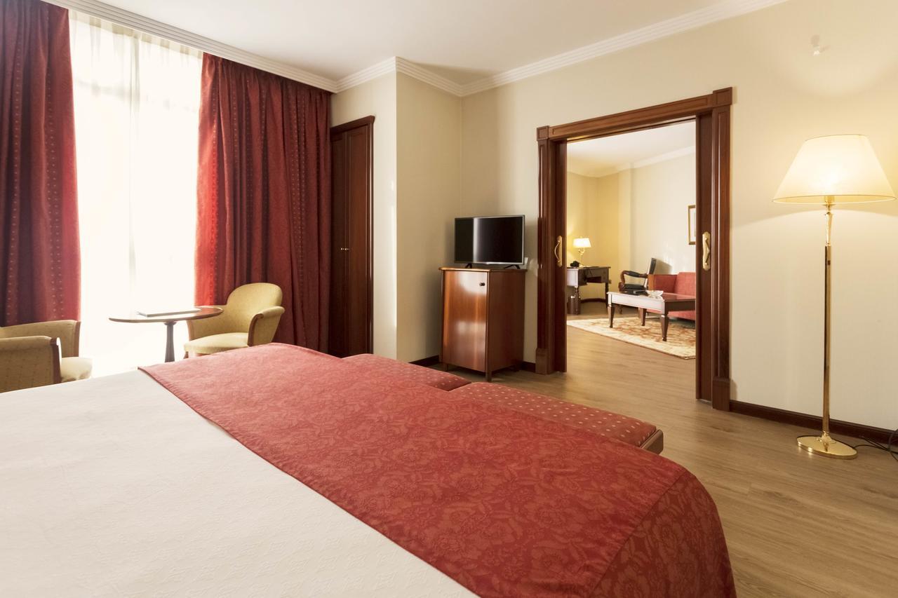 Gran Hotel De Ferrol Kültér fotó
